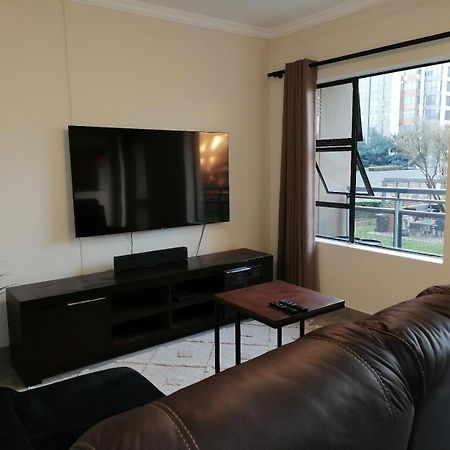 יוהנסבורג Emabheleni Executive Suites Westpoint מראה חיצוני תמונה